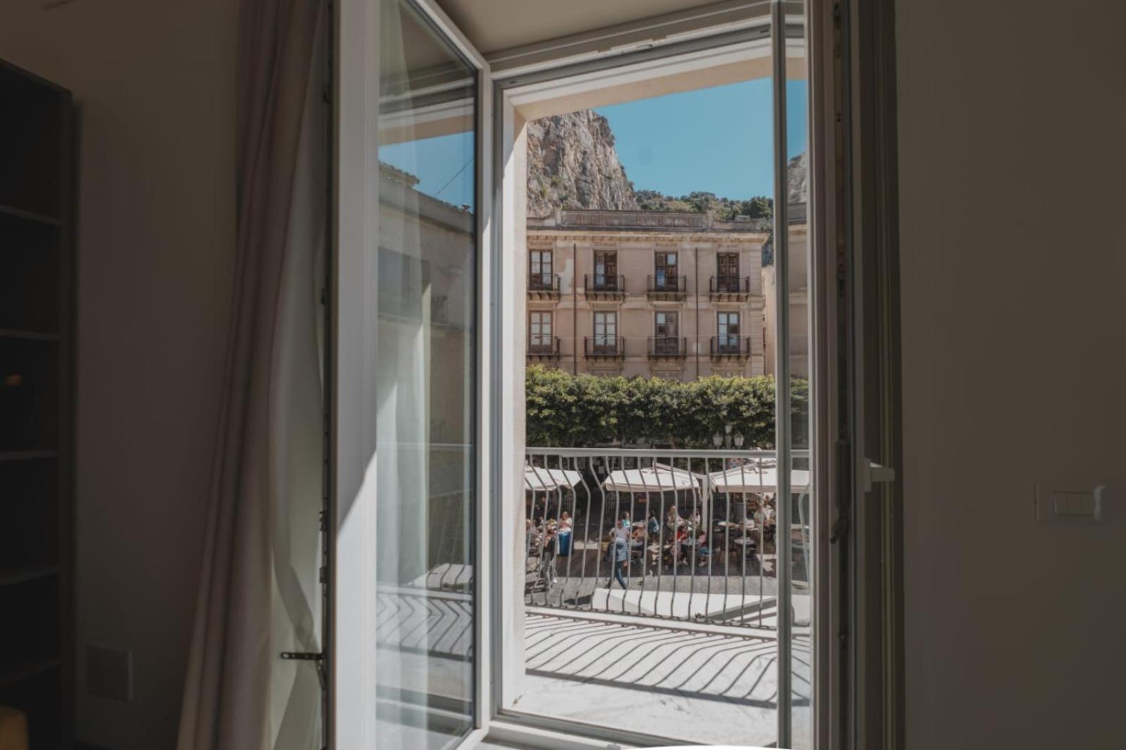 Villa Di Giorgi Apartments Center Cefalu Exterior photo